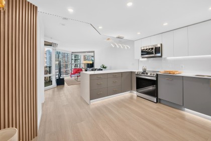 Photo 4 at 1110 - 1050 Burrard Street, Downtown VW, Vancouver West