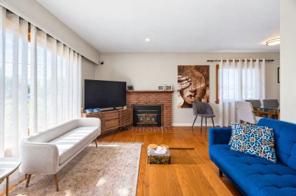 Photo 4 at 430 W Kings Road, Upper Lonsdale, North Vancouver