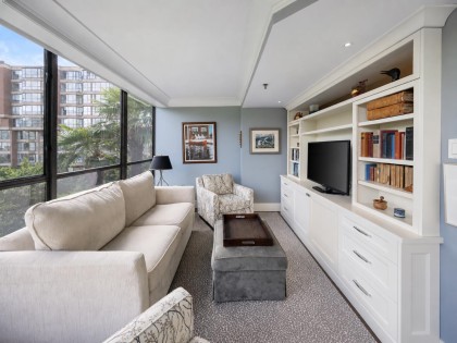 Photo 14 at 205 - 1470 Pennyfarthing Drive, False Creek, Vancouver West