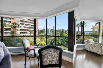 Photo 11 at 205 - 1470 Pennyfarthing Drive, False Creek, Vancouver West