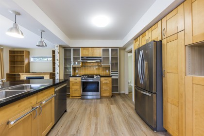 Photo 4 at 1848 Duchess Avenue, Ambleside, West Vancouver