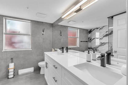 Photo 25 at 8 - 2425 Edgemont Boulevard, Mosquito Creek, North Vancouver