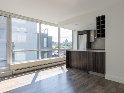 Photo 1 at 706 - 1788 Columbia Street, False Creek, Vancouver West
