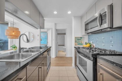 Photo 12 at 3005 - 1408 Strathmore Mews, Yaletown, Vancouver West