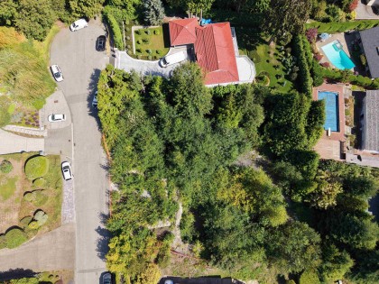 Photo 1 at 1410 Camelot Road, Chartwell, West Vancouver