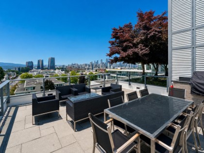 Photo 11 at 131 - 1777 W 7th Avenue, Fairview VW, Vancouver West