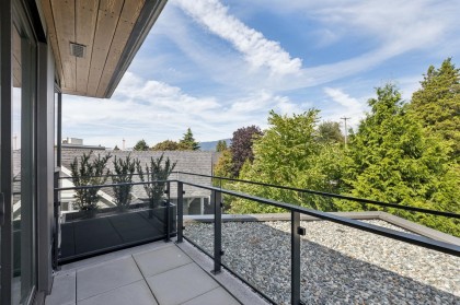 Photo 22 at 303 - 333 St. Davids Avenue, Lower Lonsdale, North Vancouver