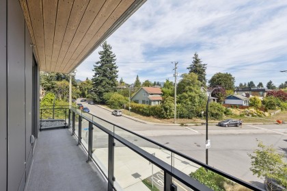Photo 20 at 303 - 333 St. Davids Avenue, Lower Lonsdale, North Vancouver