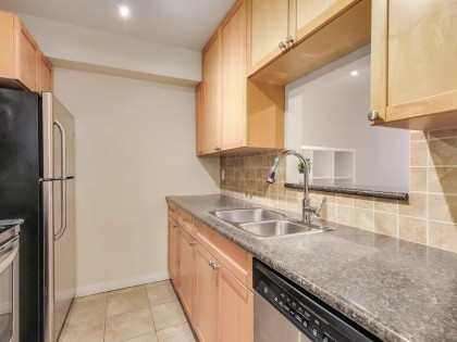 Photo 10 at 117 - 555 W 14th Avenue, Fairview VW, Vancouver West