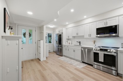Photo 17 at 102 - 1538 Bowser Avenue, Norgate, North Vancouver