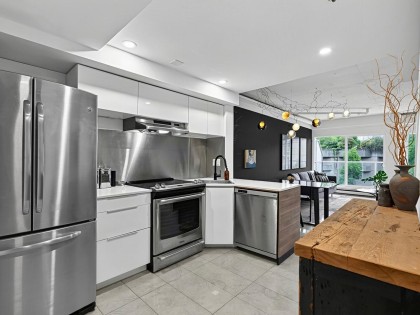 Photo 9 at 7 - 1355 W 4th Avenue, False Creek, Vancouver West
