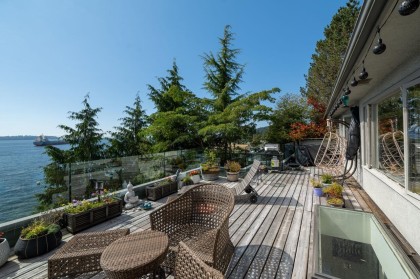 Photo 16 at 4052 Marine Drive, Sandy Cove, West Vancouver