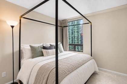 Photo 25 at 1702 - 1238 Melville Street, Coal Harbour, Vancouver West