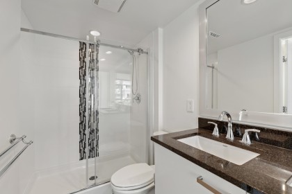 Photo 13 at 569 - 2080 West Broadway Street, Kitsilano, Vancouver West