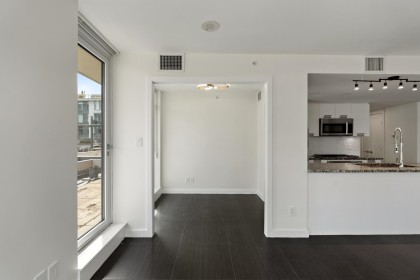 Photo 11 at 569 - 2080 West Broadway Street, Kitsilano, Vancouver West