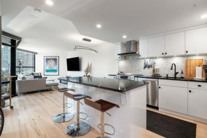 Photo 3 at 710 - 1050 Burrard Street, Downtown VW, Vancouver West