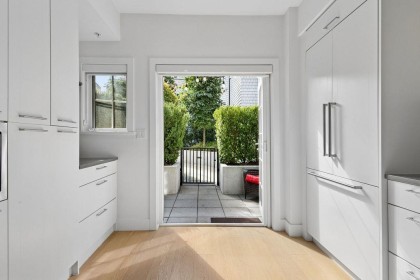 Photo 11 at 12 - 1133 Ridgewood Drive, Edgemont, North Vancouver
