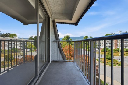 Photo 11 at 305 - 275 W 2nd Street, Lower Lonsdale, North Vancouver