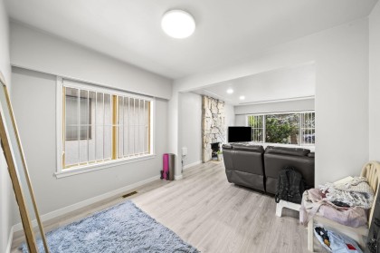 Photo 10 at 1534 W 71st Avenue, Marpole, Vancouver West