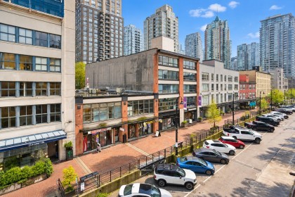 Photo 27 at 401 - 1072 Hamilton Street, Yaletown, Vancouver West