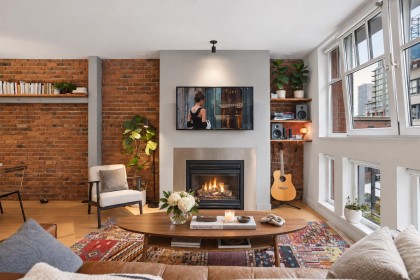 Photo 2 at 401 - 1072 Hamilton Street, Yaletown, Vancouver West