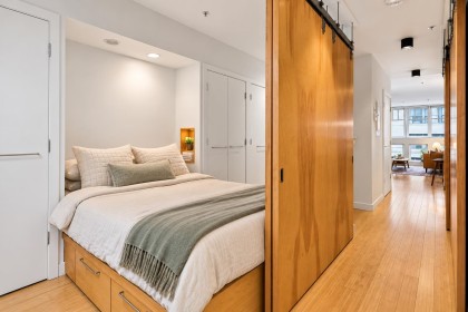 Photo 17 at 401 - 1072 Hamilton Street, Yaletown, Vancouver West