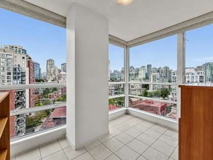 Photo 6 at 16D - 139 Drake Street, Yaletown, Vancouver West