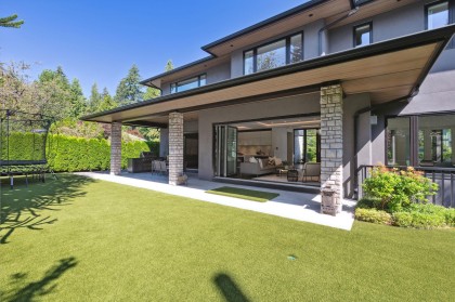 Photo 34 at 983 Tudor Avenue, Forest Hills NV, North Vancouver