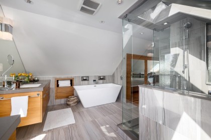 Photo 17 at 3240 W 1st Avenue, Kitsilano, Vancouver West