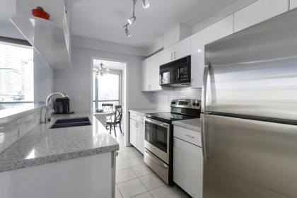Photo 7 at 1502 - 939 Homer Street, Yaletown, Vancouver West