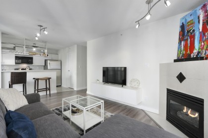 Photo 5 at 1502 - 939 Homer Street, Yaletown, Vancouver West