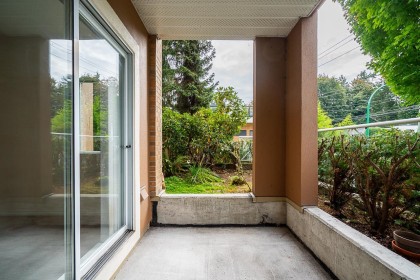 Photo 23 at 207 - 678 W Queens Road, Delbrook, North Vancouver