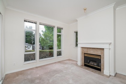 Photo 5 at 207 - 678 W Queens Road, Delbrook, North Vancouver