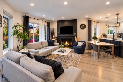 Photo 1 at 7 - 848 W 16th Street, Mosquito Creek, North Vancouver