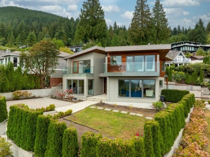 Photo 9 at 4716 Skyline Drive, Canyon Heights NV, North Vancouver