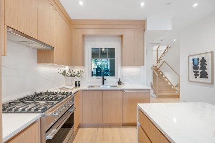Photo 6 at 265 W 6th Street, Lower Lonsdale, North Vancouver