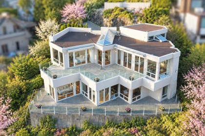 Photo 1 at 4180B Rose Crescent, Sandy Cove, West Vancouver