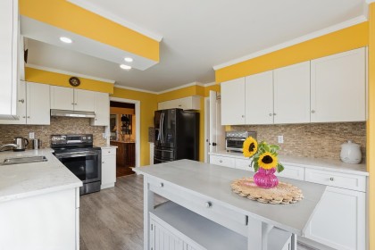 Photo 13 at 704 Maurelle Court, Canyon Heights NV, North Vancouver