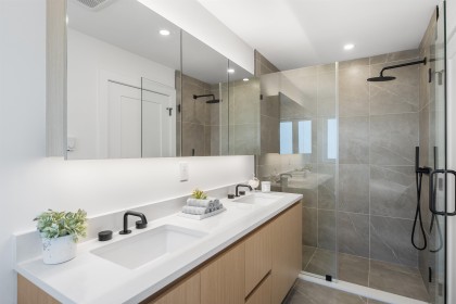 Photo 11 at 1008 W 52nd Avenue, South Granville, Vancouver West