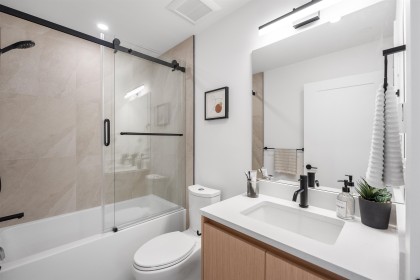 Photo 10 at 6815 Oak Street, South Granville, Vancouver West
