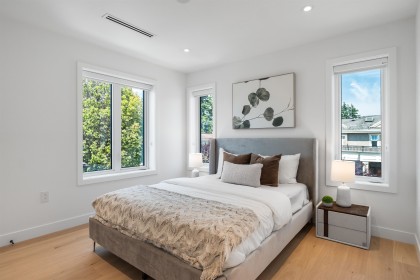 Photo 8 at 6815 Oak Street, South Granville, Vancouver West