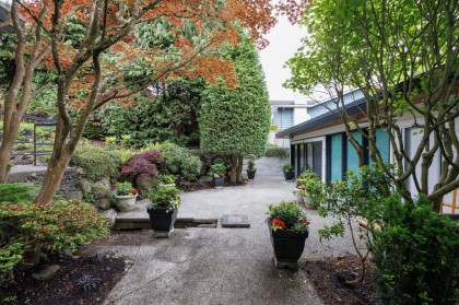 Photo 10 at 2220 W 32nd Avenue, Quilchena, Vancouver West