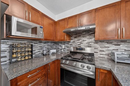 Photo 6 at 105 - 5740 Toronto Road, University VW, Vancouver West