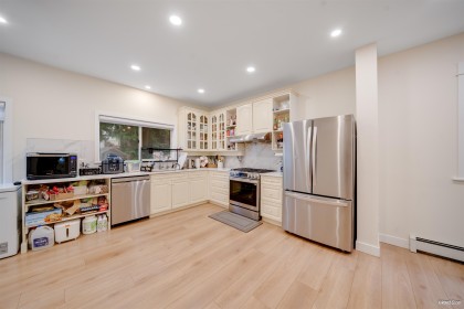 Photo 7 at 2343 W 45th Avenue, Kerrisdale, Vancouver West