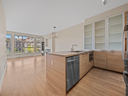 Photo 2 at 215 - 3606 Aldercrest Drive, Roche Point, North Vancouver