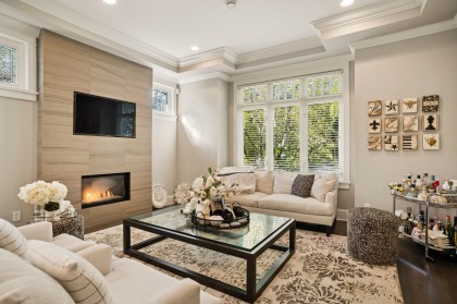 Photo 2 at 5562 Crown Street, Dunbar, Vancouver West