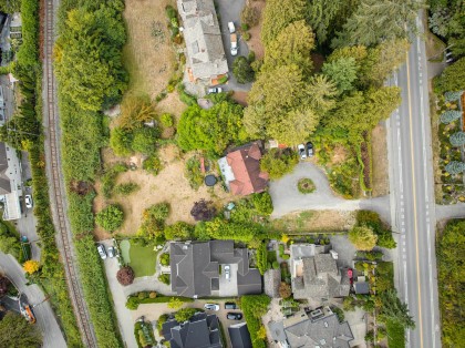 Photo 11 at 2820 Marine Drive, Altamont, West Vancouver