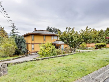 Photo 1 at 534 Beachview Drive, Dollarton, North Vancouver