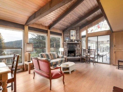 Photo 10 at 534 Beachview Drive, Dollarton, North Vancouver