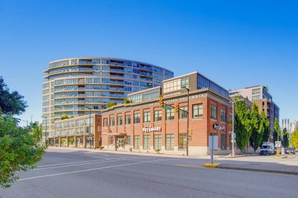 Photo 2 at 211 - 445 W 2nd Avenue, False Creek, Vancouver West